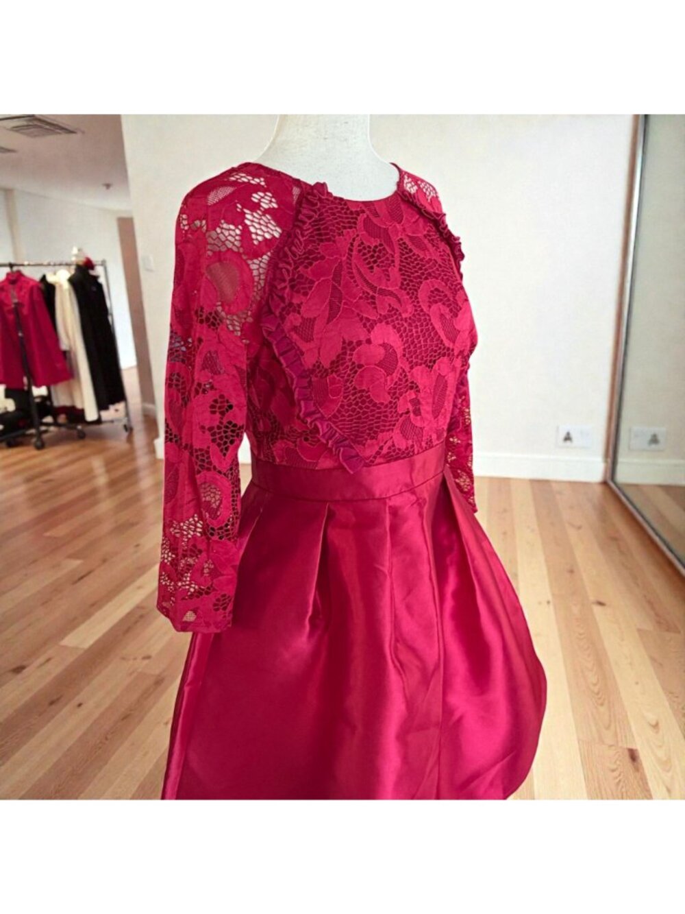 Little Mistress London Dress US 6 Petite Red Lace Fit Flare Prom Cocktail Party - Picture 9 of 14